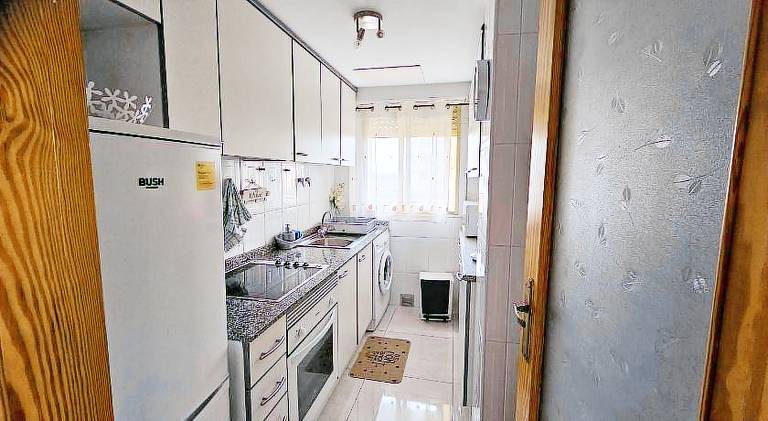 Holiday apartment with patio, garden & private pool | Suitable for remote work — photo 4