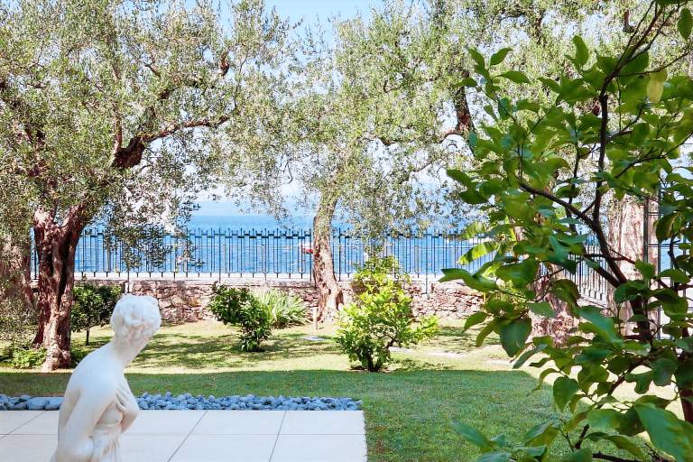 Ferienwohnung mit Hund in Torri del Benaco, Torri Del Benaco S.remo f&uuml;r max. 4 Personen