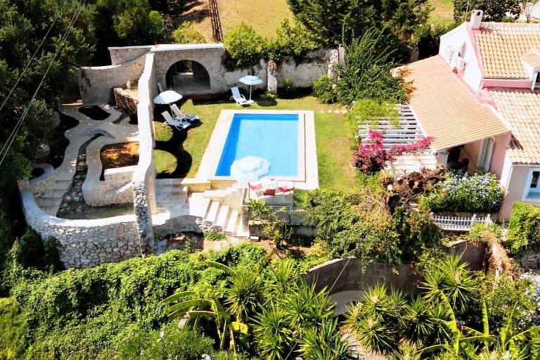 Old Olive Press Dream Holiday Home Sea - Mountain Panorama' with Wi-Fi in Corfu