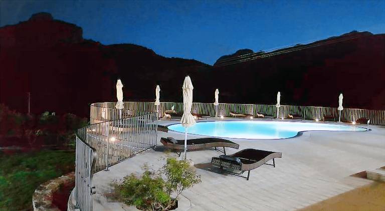 NIOLEO - Apartments and Pool in Posada