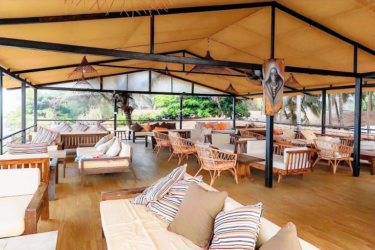 Anahata Retreat Beach Front — photo 2
