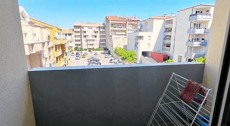 Apartment with terrace — photo 3