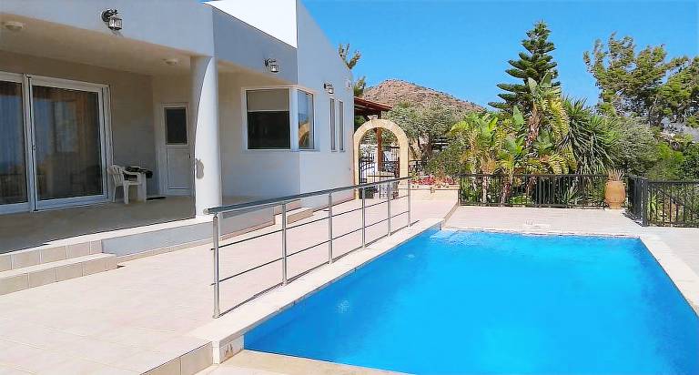 Villa Makris Gialos