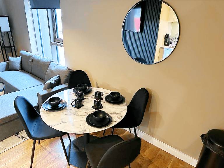 Rental apartment | Close to The Beatles Story — photo 4