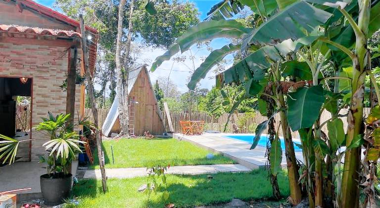 House with pool — photo 3