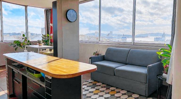 Rental apartment with terrace — photo 2