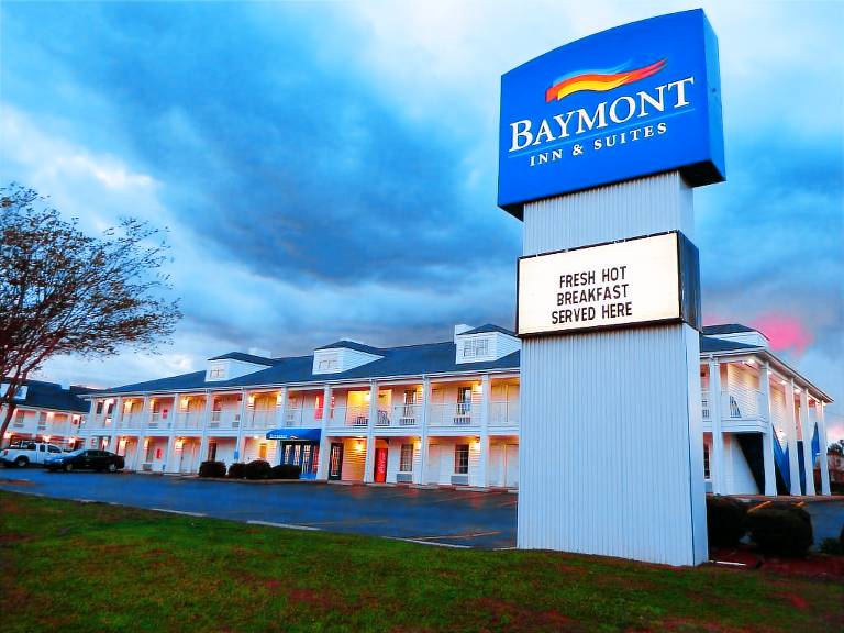 Baymont by Wyndham Florence/Muscle Shoals — photo 3