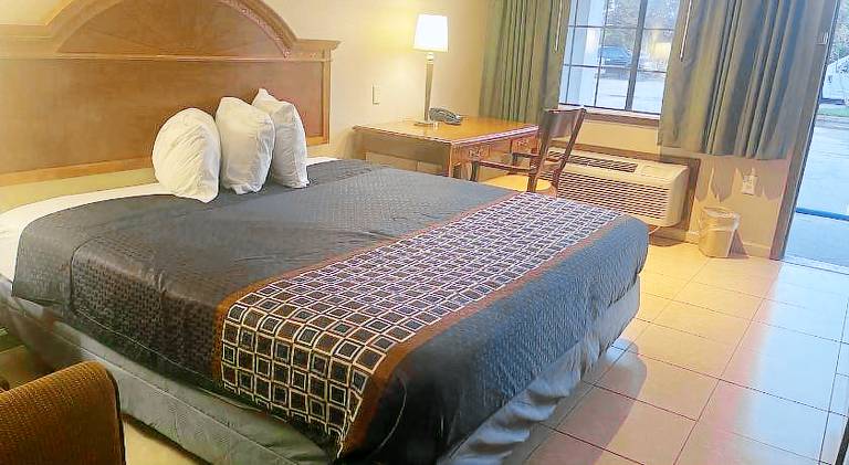 Highland Inn Denham Springs Baton Rouge East — photo 2