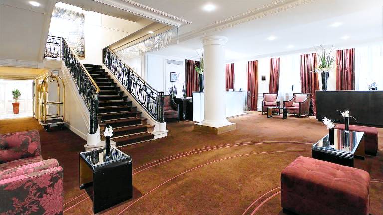 Hotel La Tremoille — photo 4