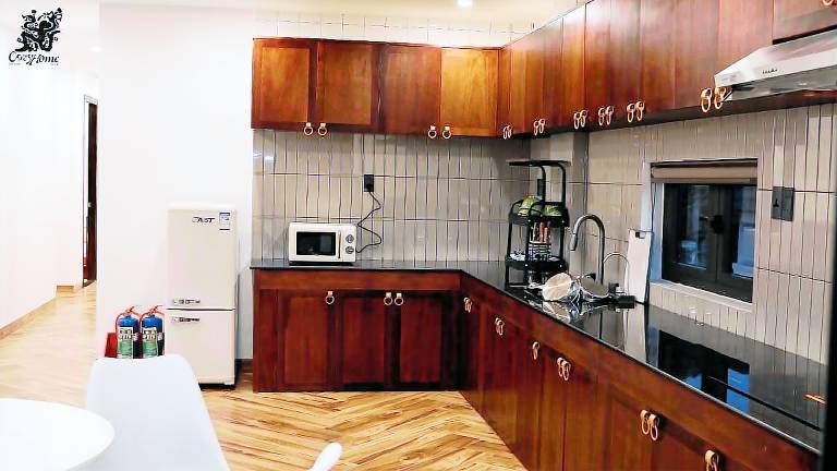 Serviced apartment with terrace, garden & BBQ — photo 4