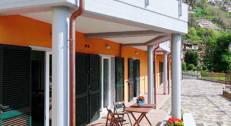 Charming serviced apartment with BBQ, patio & yard | Beach nearby | Dogs allowed — photo 5