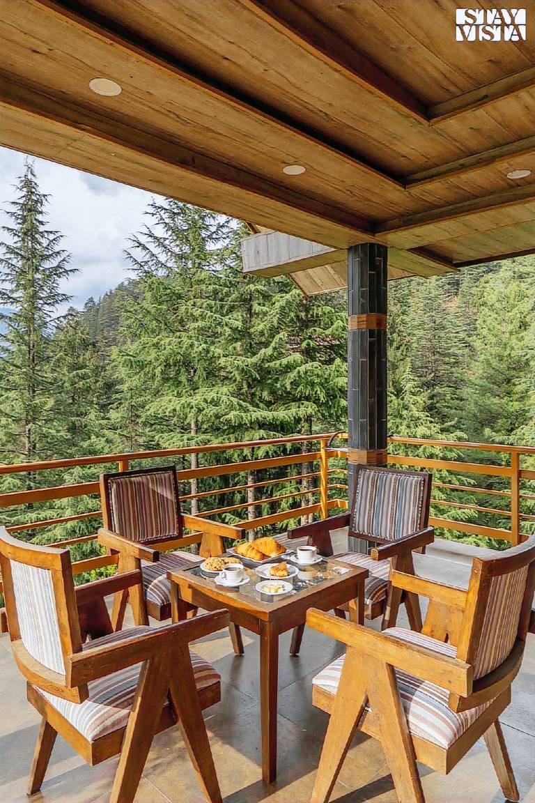 Villa with barbecue & yard — photo 4