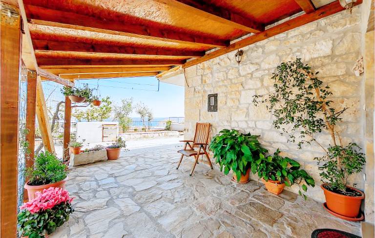 Ferienhaus in Seget Donji, Trogir für max. 6 Personen Ferienhaus in Seget Donji, Trogir für max. 6 Personen