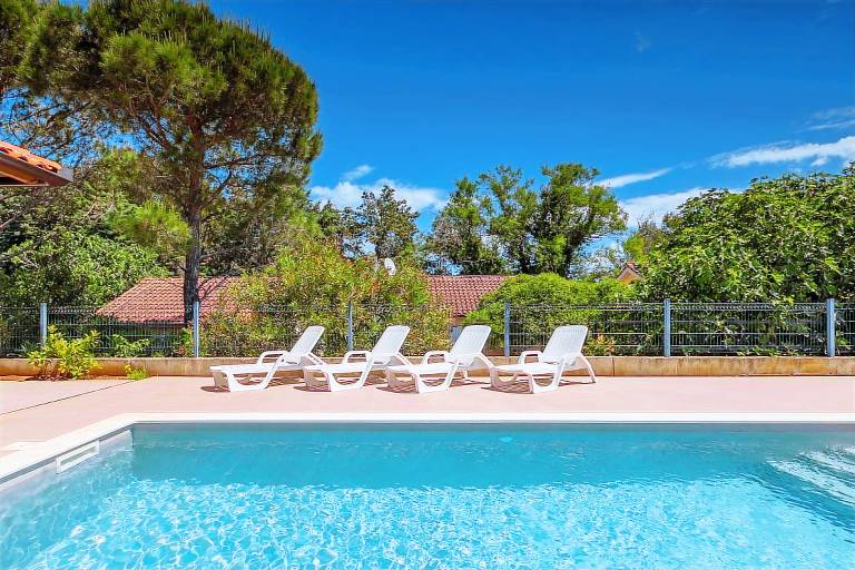 Beautiful house with private pool, garden & terrace | Perfect for remote work | Pet-friendly — photo 4