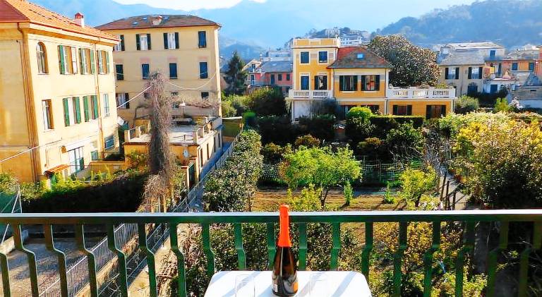 Holiday apartment with 3 rooms for 7 persons in Levanto