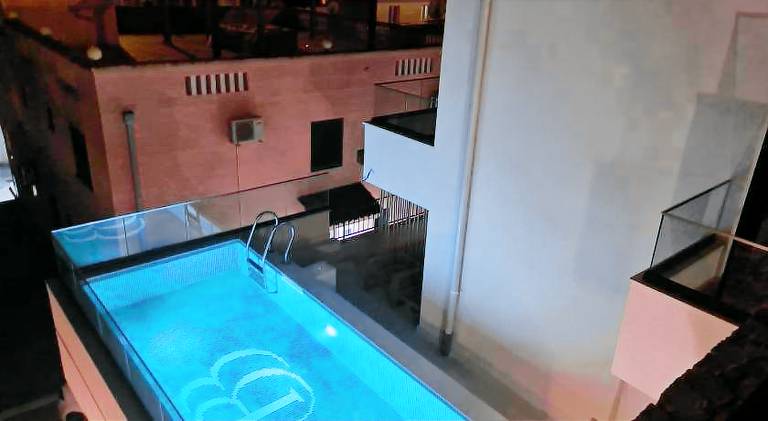 Rental apartment with terrace, private pool & jacuzzi | Perfect for remote work — photo 5