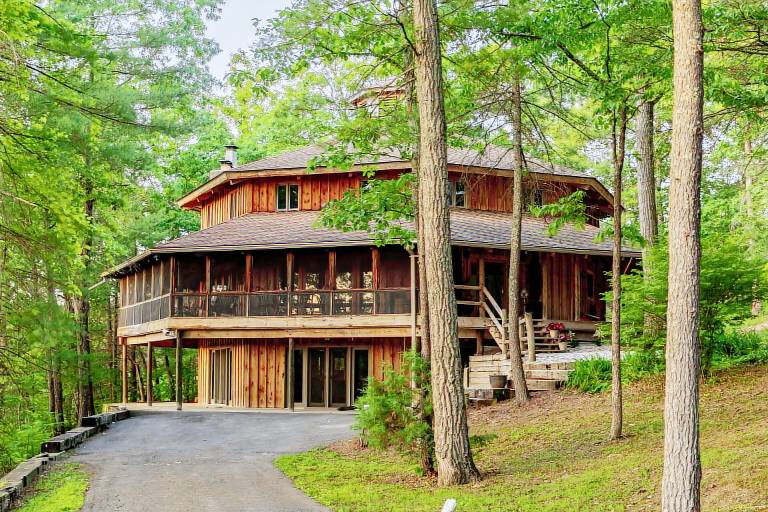 Lodge Needmore