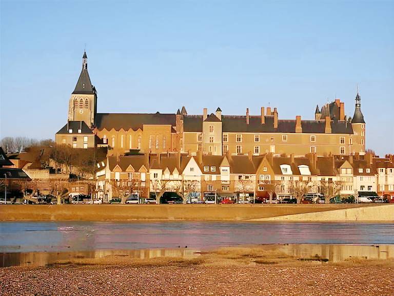 Brit Hotel Confort Gien in Montargis
