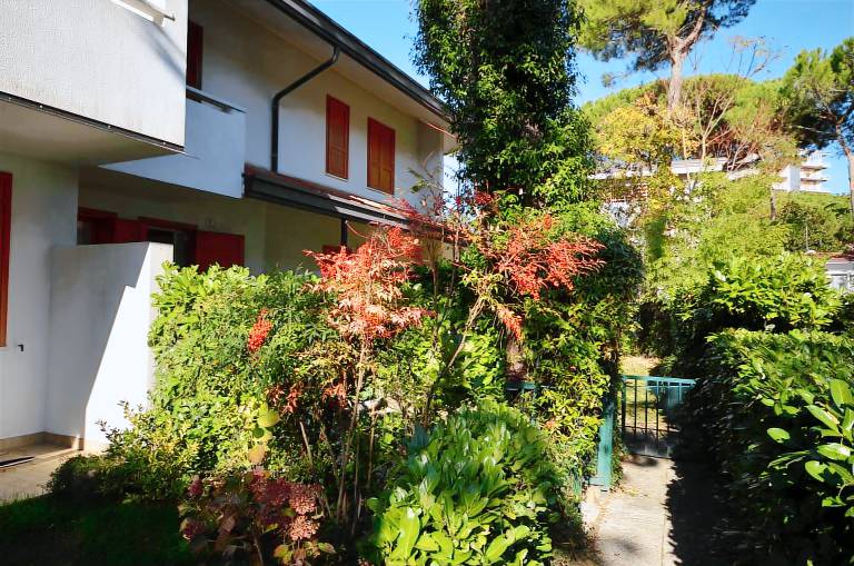 Pleasant villa with garden | Pets allowed — photo 5