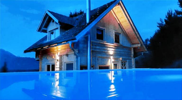 House with pool | Pets are welcome — photo 3