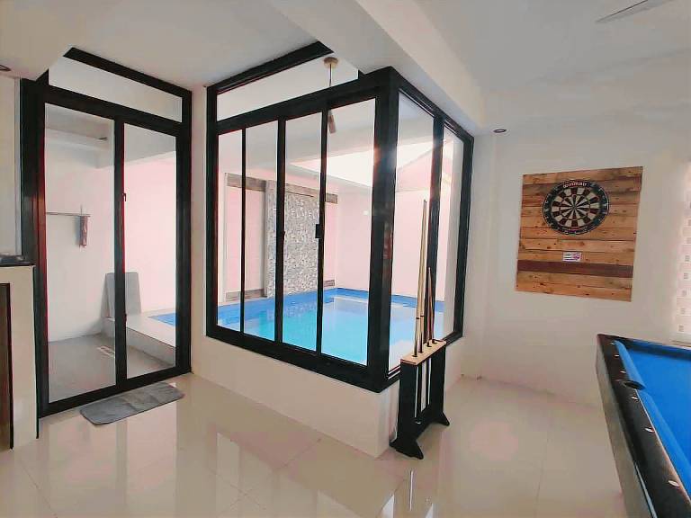 Vacation home with pool & barbecue — photo 2