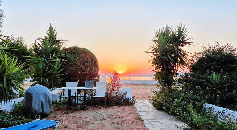 Pleasant vacation home with grill, patio & yard | Next to the beach | Pets are welcome — photo 5