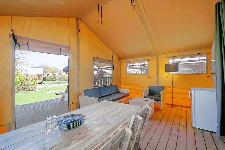 Lovely tent with heated pool & terrace | Beach nearby | Pets allowed — photo 2