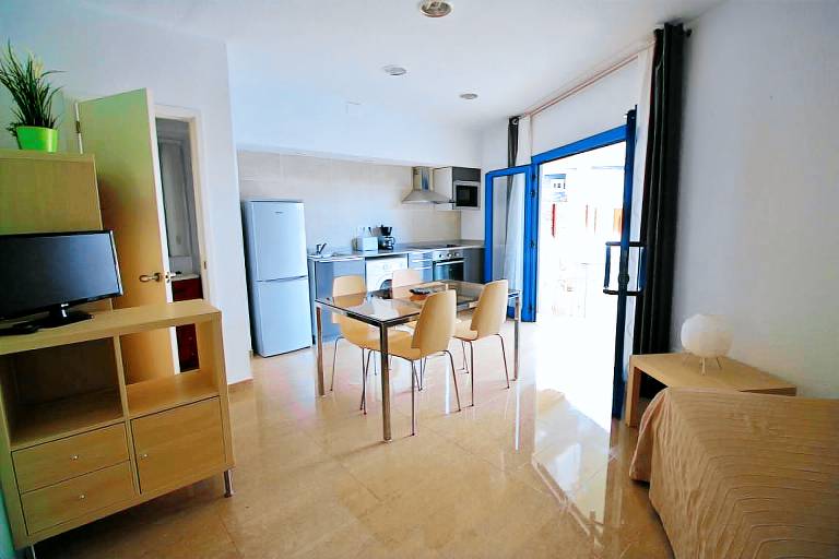 Charming holiday apartment with garden & terrace | Next to the beach | Pet-friendly — photo 3