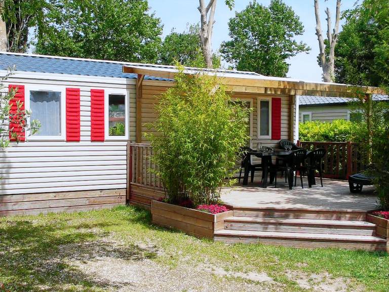 Charming mobile home with heated pool | Pet-friendly — photo 4