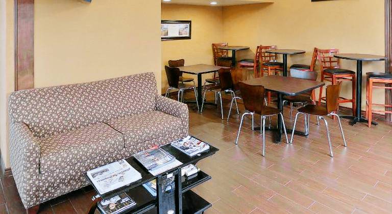 Quality Inn Gonzales — photo 4