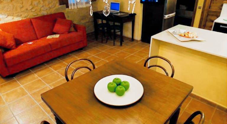 Rental apartment with 2 rooms for 6 persons — photo 2