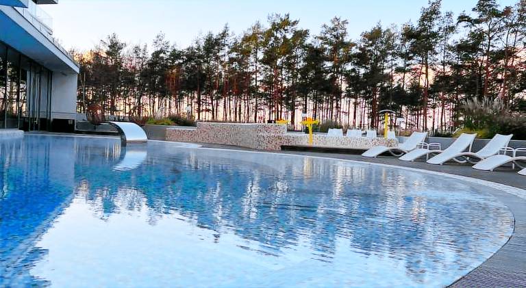 Rental apartment with jacuzzi & pool in Miedzyzdroje