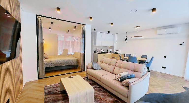 Holiday apartment with terrace in Palanga