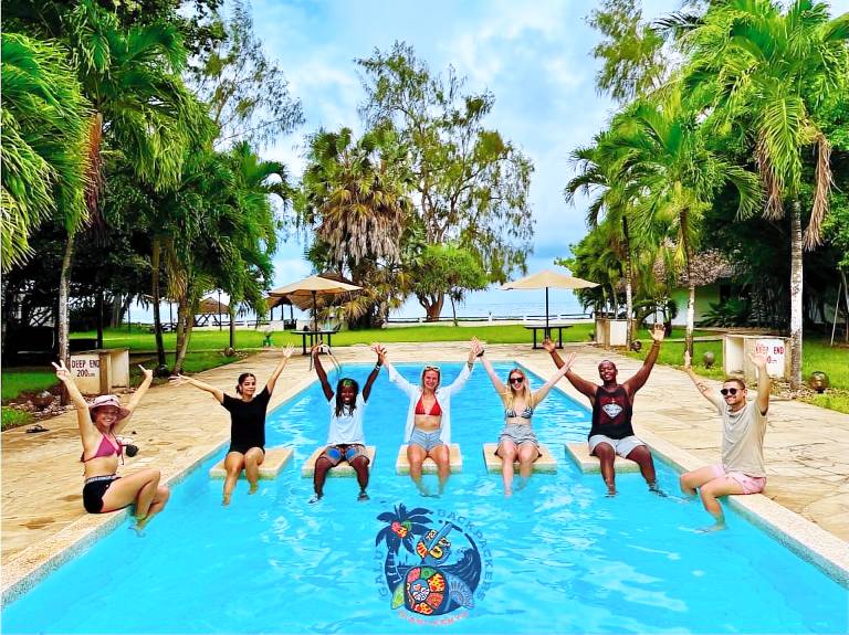Hostel Galu Beach