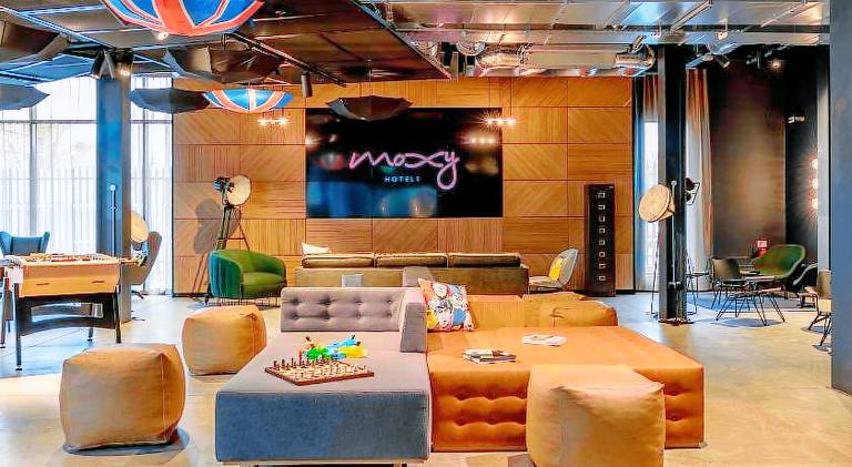 Moxy London Heathrow Airport — photo 2