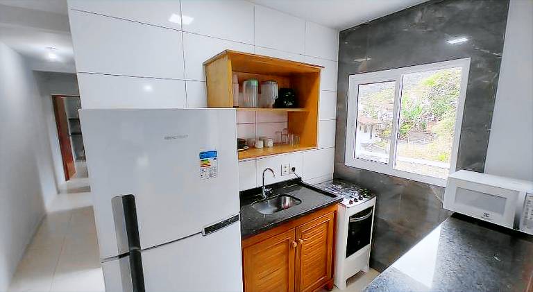 Rental apartment with barbeque, pool & garden — photo 4