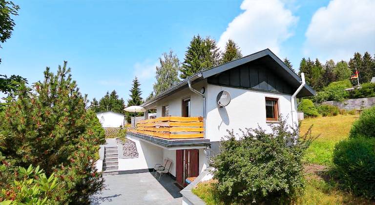 House | Dogs allowed in Suhl