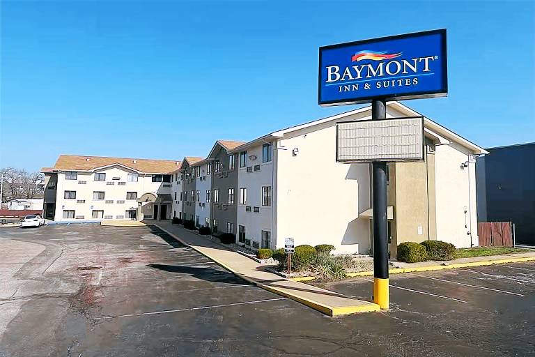 Baymont by Wyndham Bridgeton St Louis