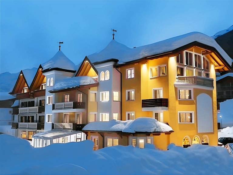 Dolce Avita Hotel Spa & Resort in Andalo