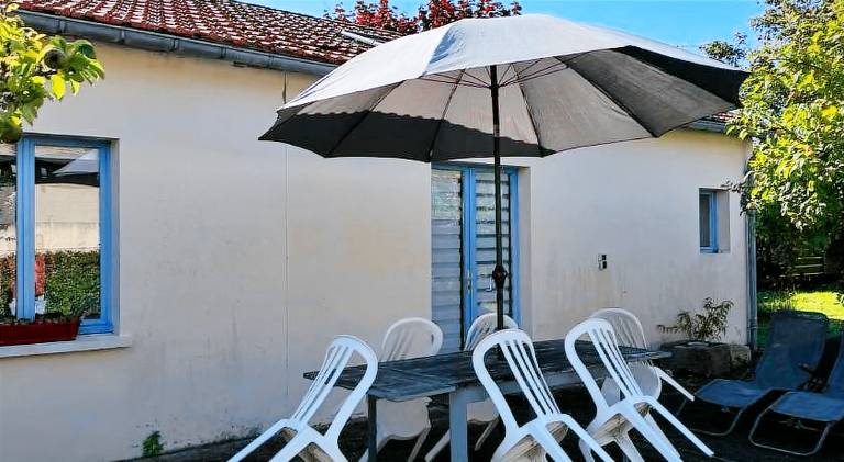 Rental apartment | Next to the beach | Pets allowed in Bayeux