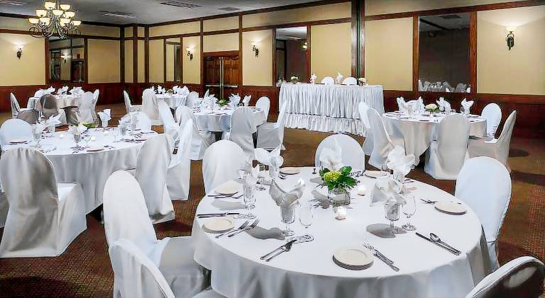 Roosevelt Grand Dakota, SureStay Collection by Best Western — photo 4