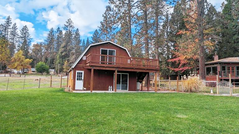 Farmhouse  Alta Sierra