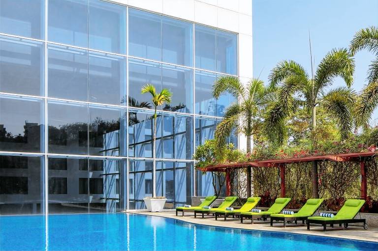 Radisson Blu Plaza Hotel Hyderabad Banjara Hills
