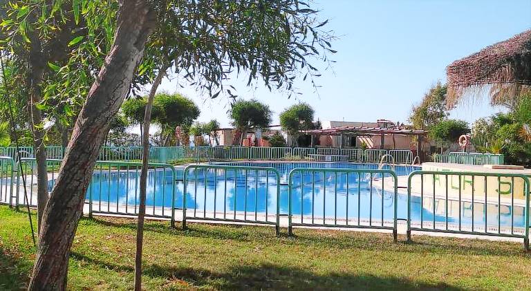 Rental apartment with terrace & private pool — photo 3