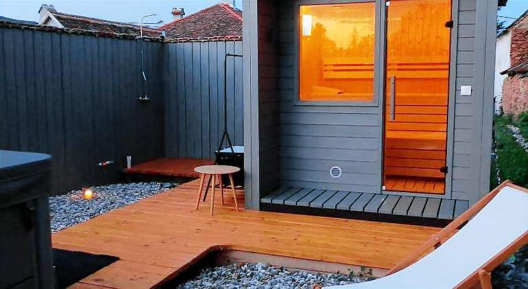 Serviced apartment with jacuzzi, garden & sauna | Pets allowed — photo 4
