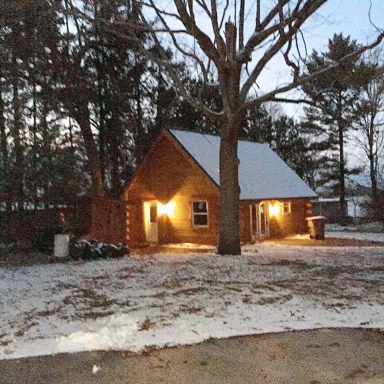Cabin Mary Lake