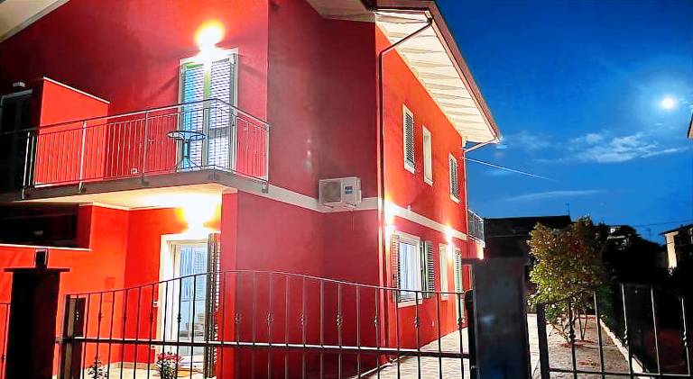 Vacation home with 2 rooms for 6 persons in Ameglia