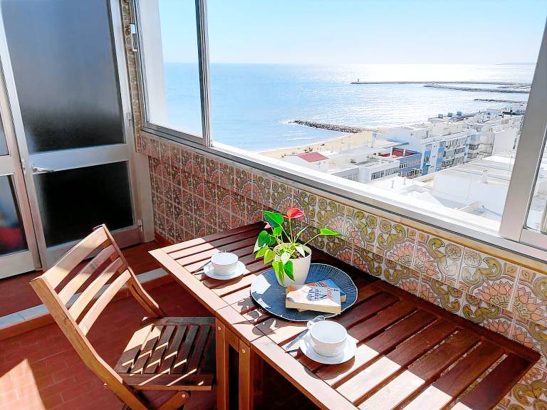 Holiday apartment with terrace in Loulé