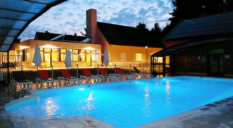 Pleasant house with pool, yard & terrace | Pets are welcome — photo 3