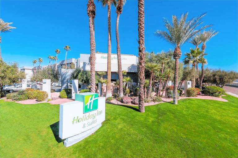 Holiday Inn and Suites Phoenix Airport North By IHG in Phoenix, AZ